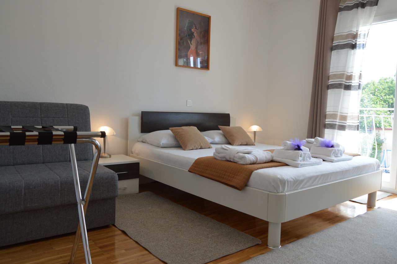 Apartment A. Zizic Slatine Exteriör bild